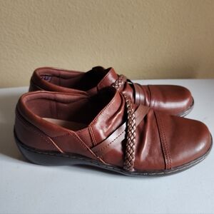 Clarks Women's Cora Braid Slip-on Dark Tan Leather Loafer Sz 8 Casual Comfort